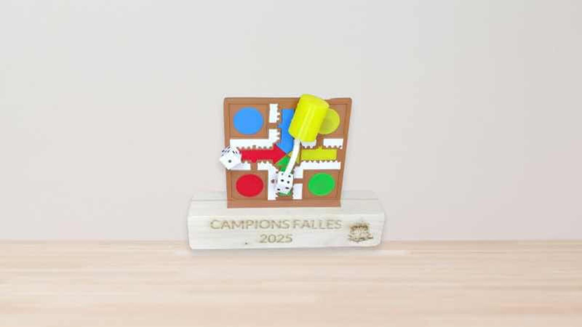 Trofeo campeonato parchís